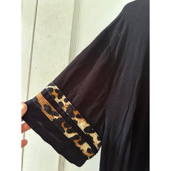 Rags 2 Riches women’s size large cheetah shirt - Picture 3 of 6